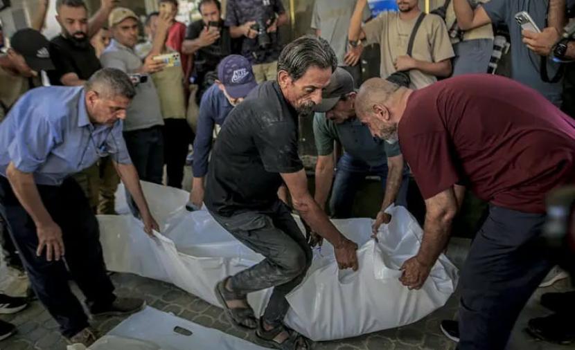 "الأوبزيرفر": معاناة المدنيين بغزة قد تتحول من نتيجة للحرب إلى وسيلة استراتيجية
