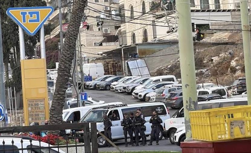 قوات الاحتلال تنصب حاجزًا في سلوان جنوب الأقصى