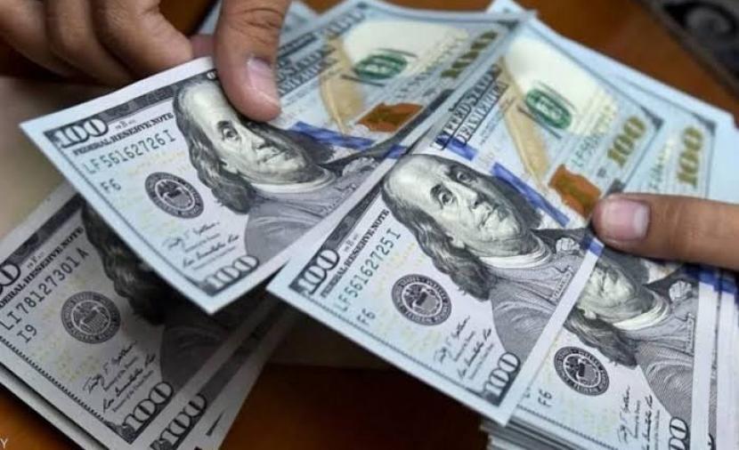 كم بلغ سعر صرف الدولار واليورو مقابل الشيكل اليوم الجمعة؟