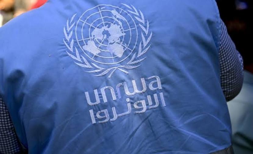 التجمع الديمقراطي لموظفي الأونروا يرفض التسريح الجماعي ويحذر من تداعياته على خدمات اللاجئين