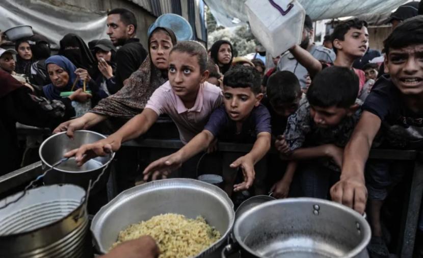 "الديمقراطية": منع إدخال الغذاء يُهدد أكثر من مليوني فلسطيني بغزة