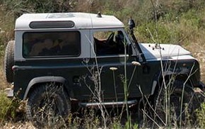 landrover_defender90.jpg